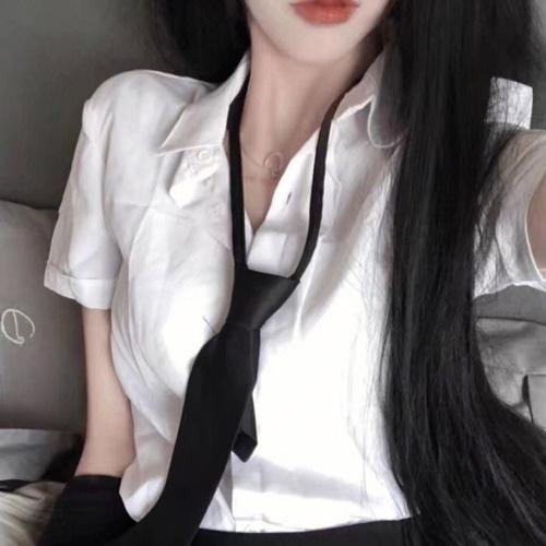 两个人一双手